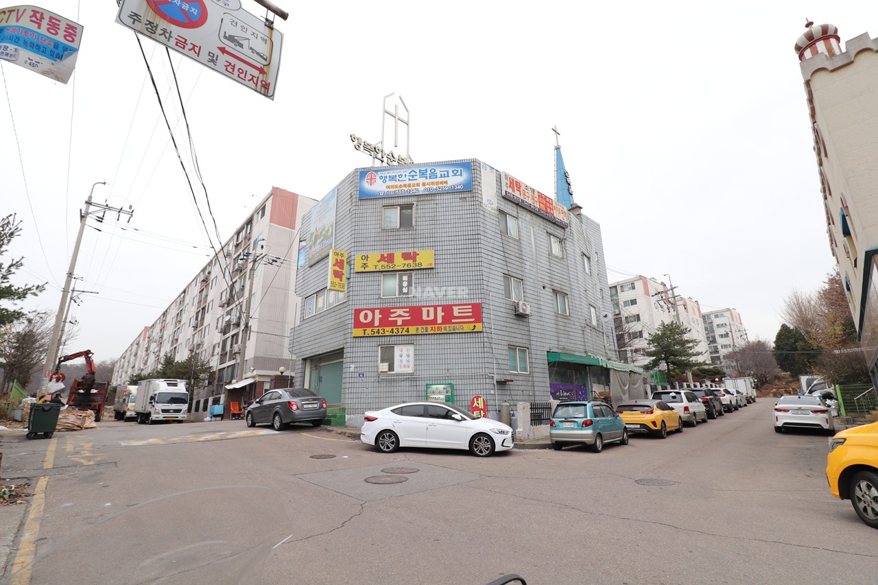 Building entrance with signage