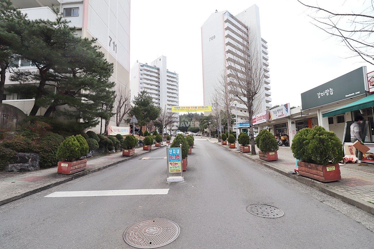 Building entrance with signage