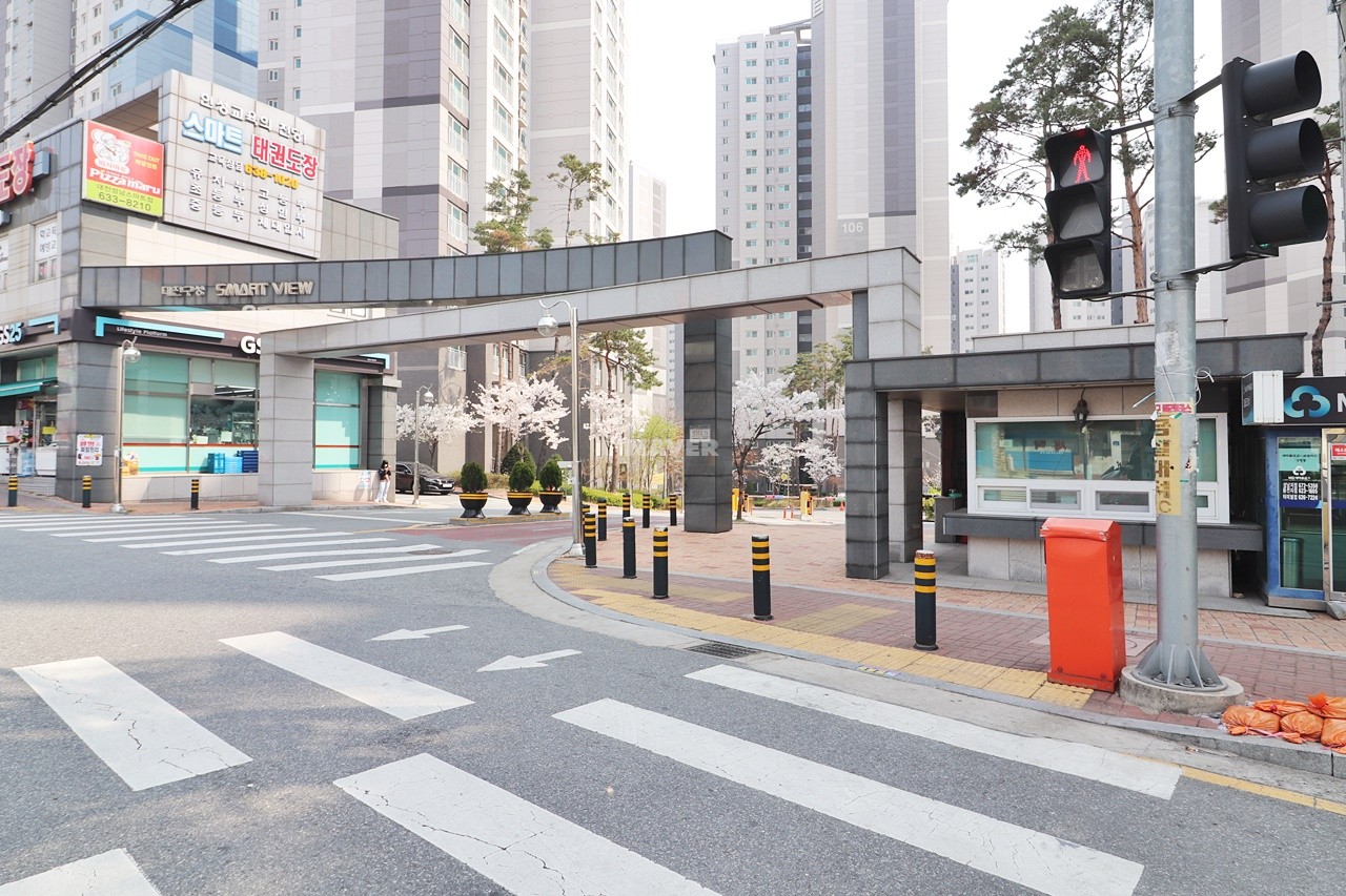 Building entrance with signage
