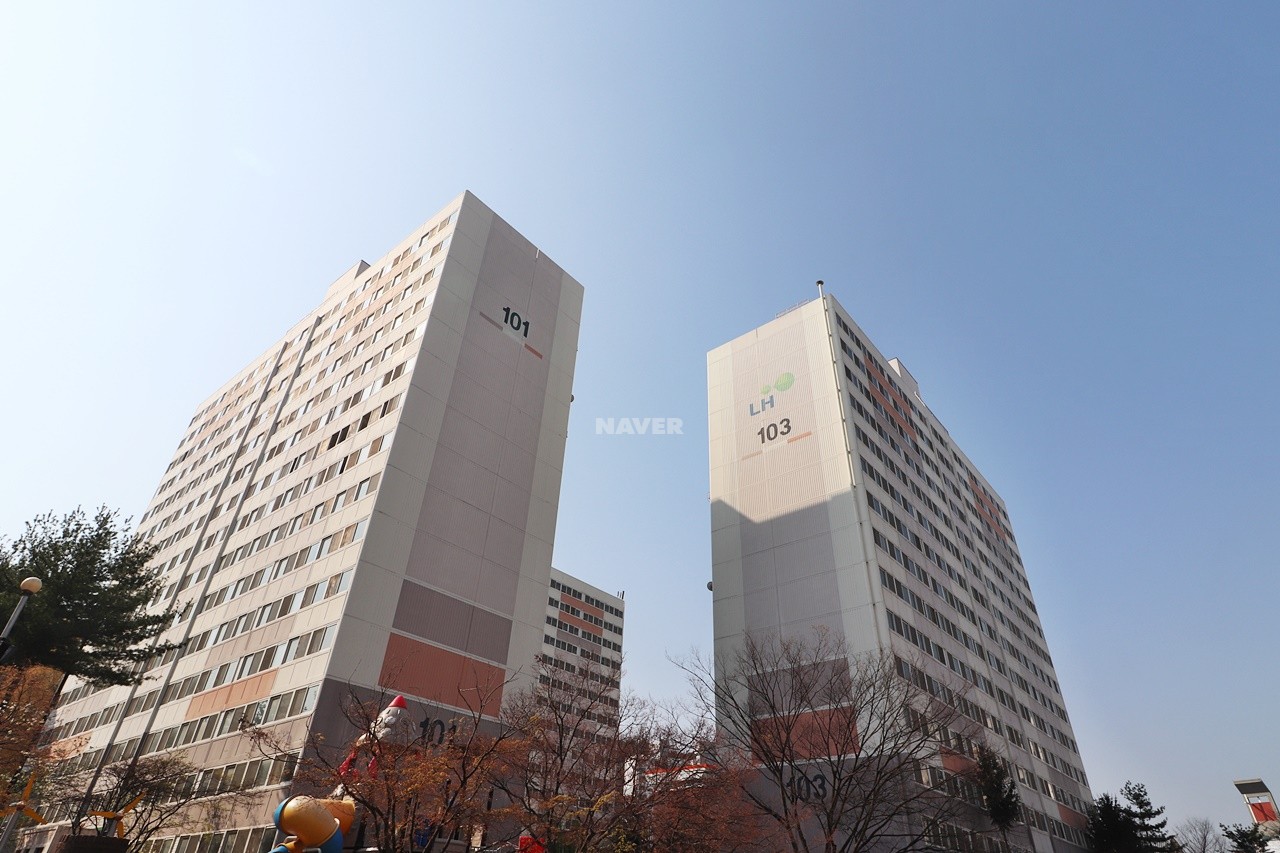 Building entrance with signage