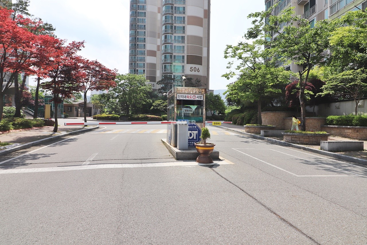 Building entrance with signage