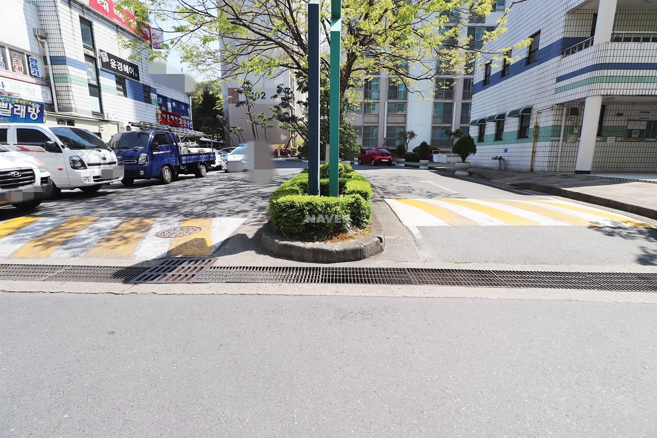 Building entrance with signage
