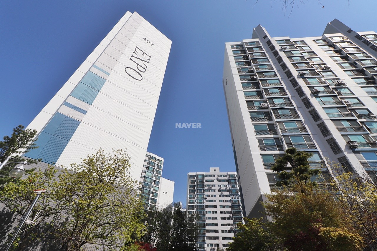 Building entrance with signage