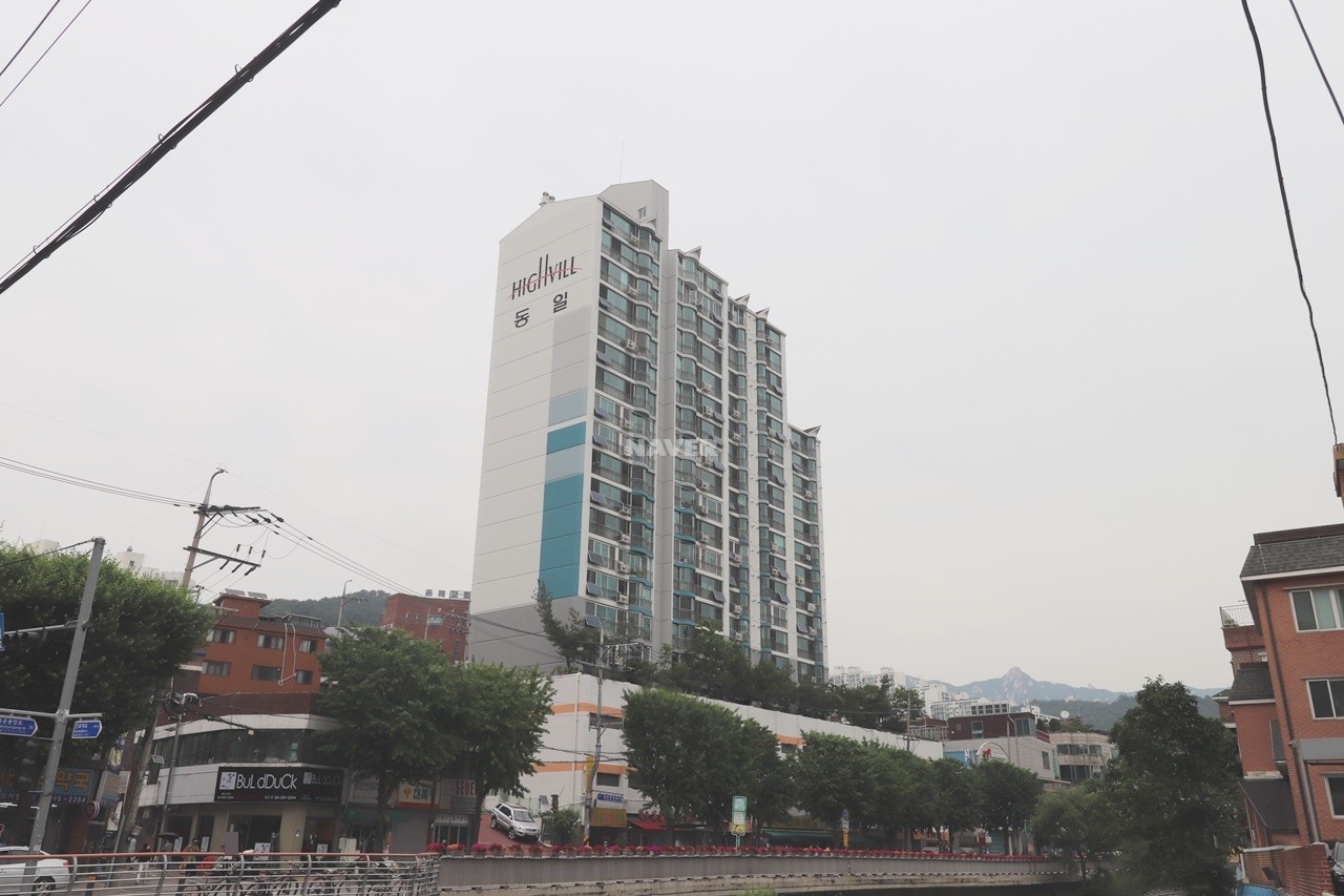 Building entrance with signage
