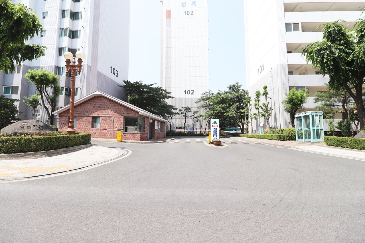 Building entrance with signage
