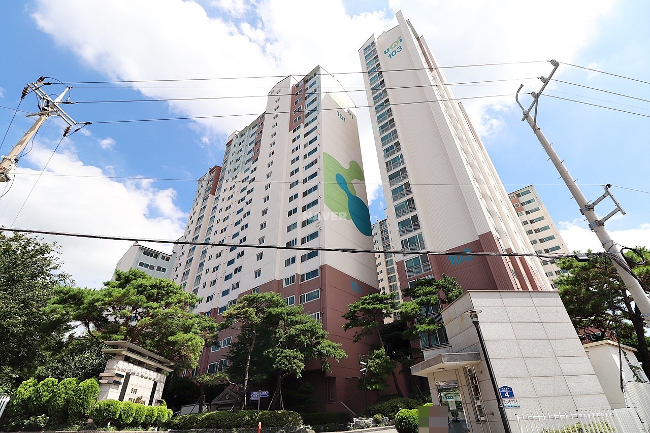 Building entrance with signage