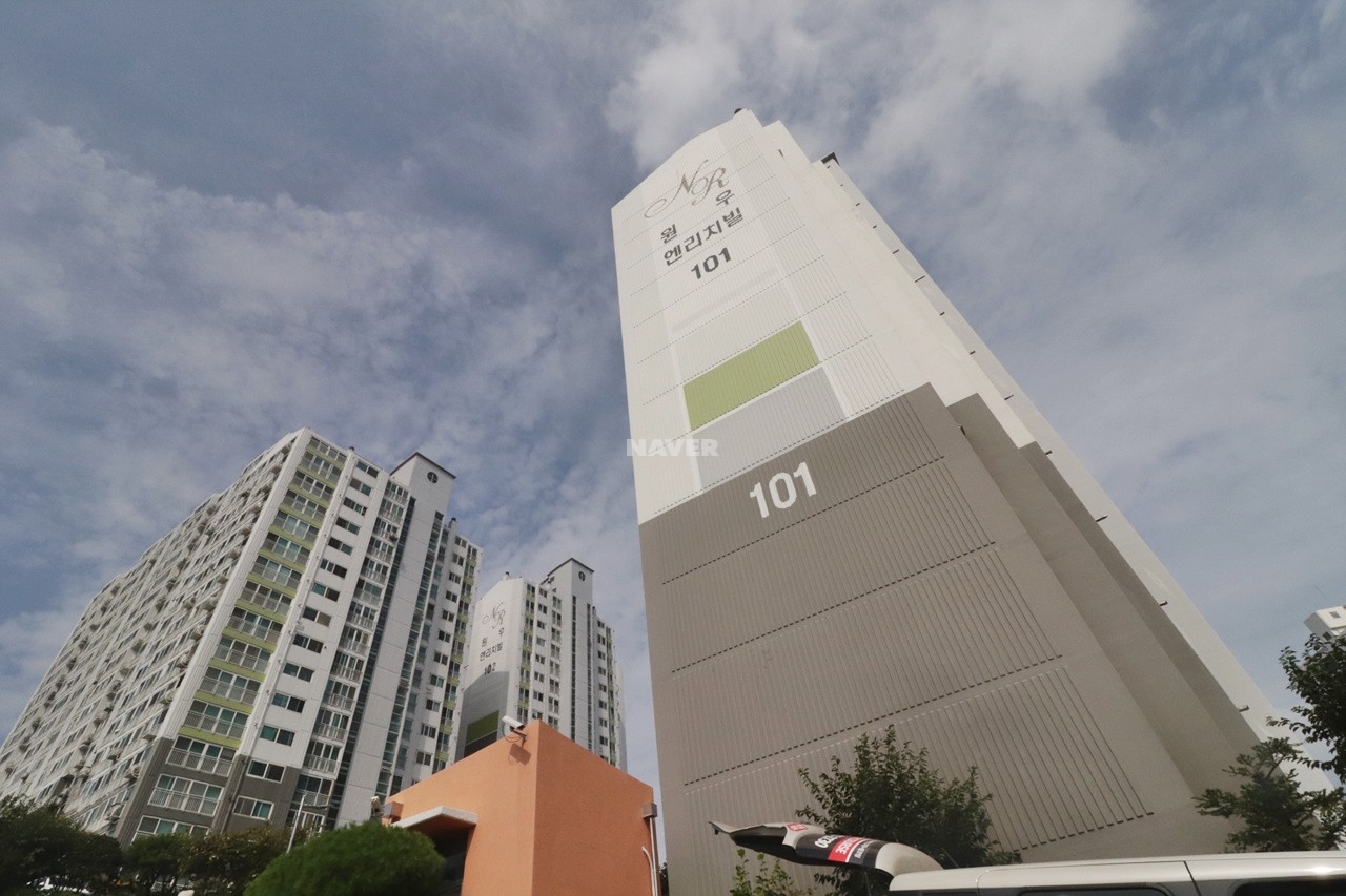 Building entrance with signage