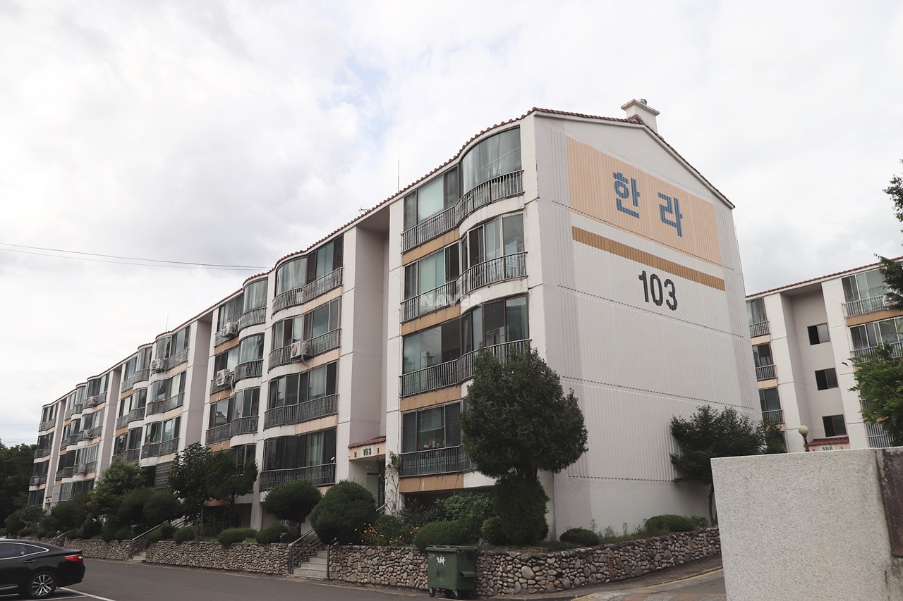 Building entrance with signage
