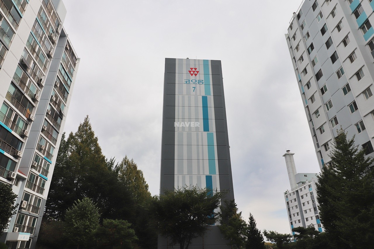 Building entrance with signage