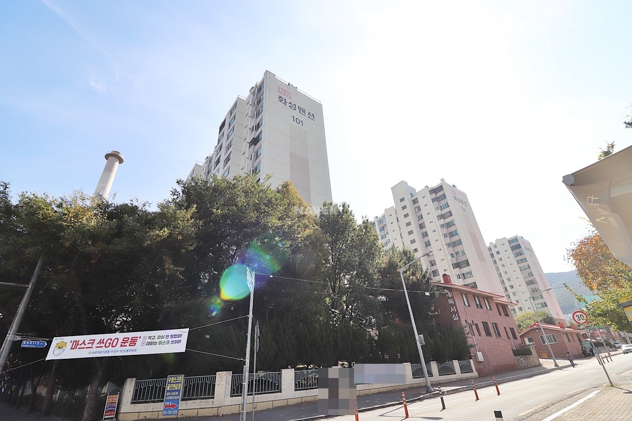 Building entrance with signage