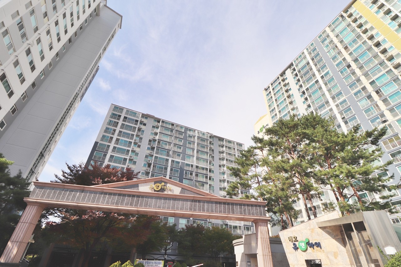 Building entrance with signage