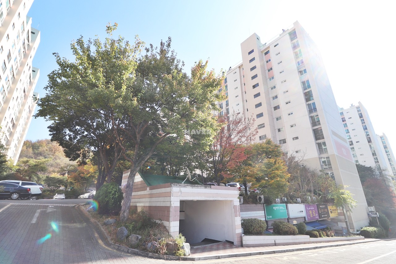 Building entrance with signage