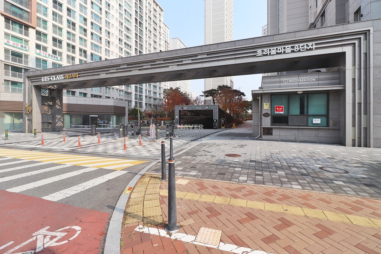 Building entrance with signage