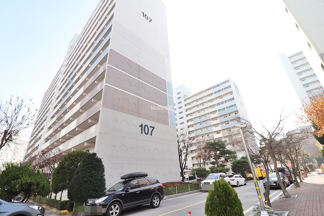 Building entrance with signage