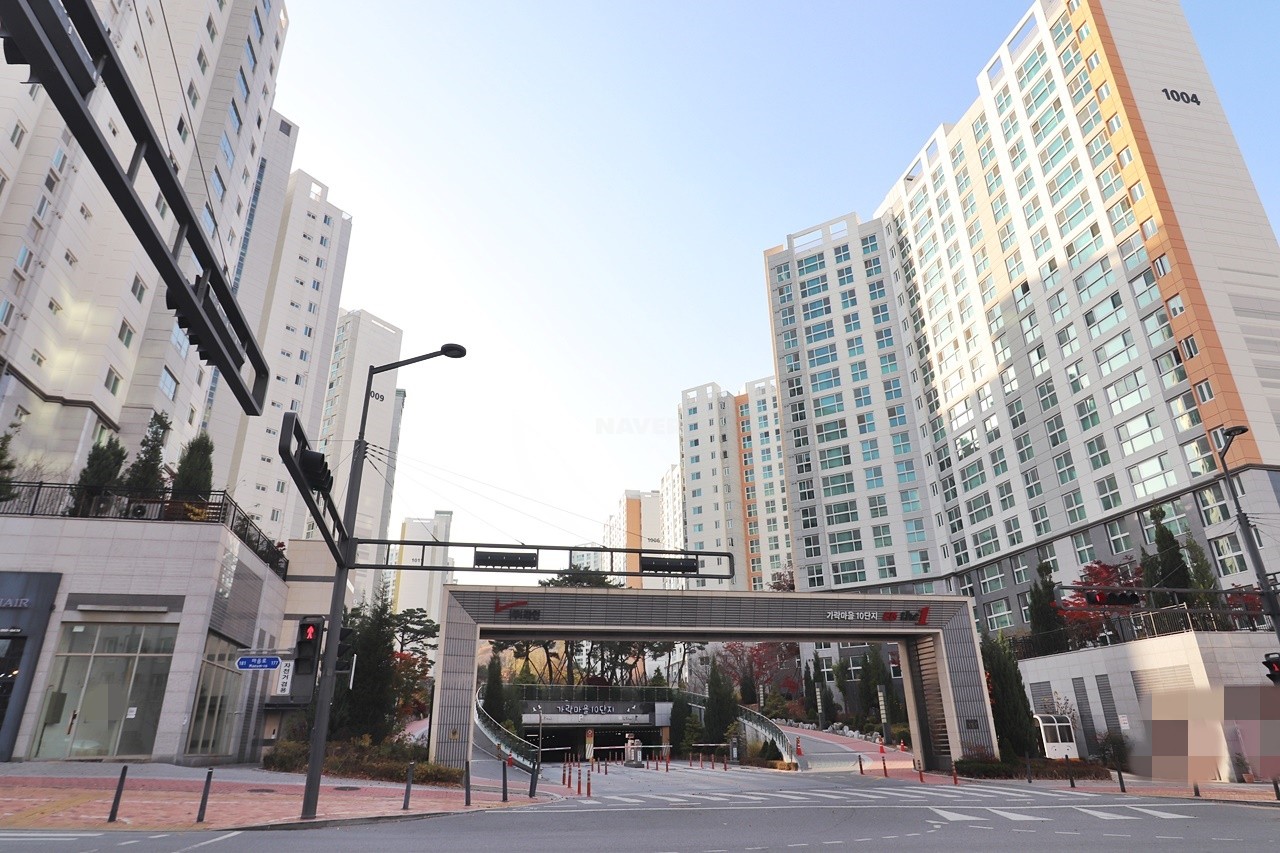Building entrance with signage