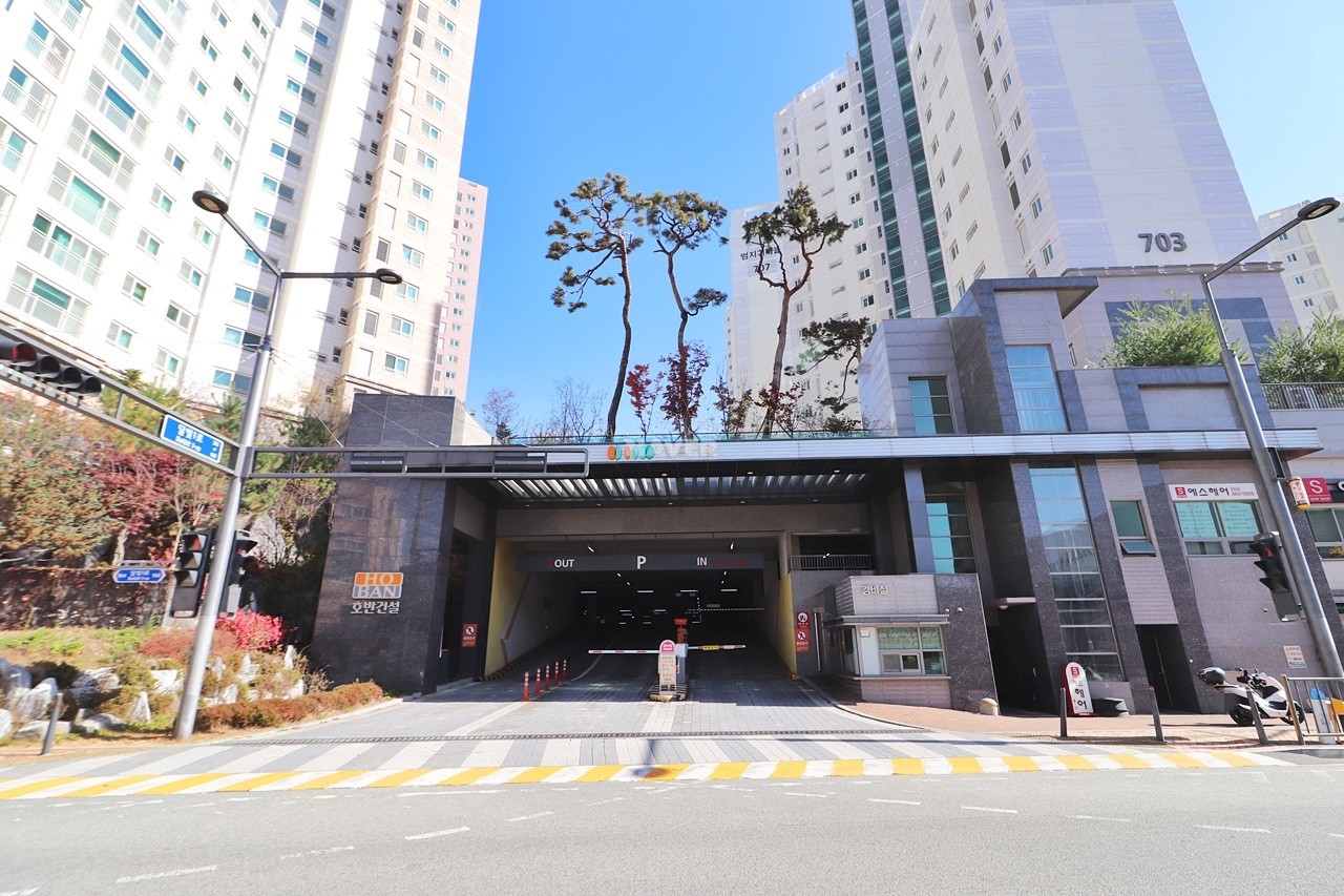 Building entrance with signage