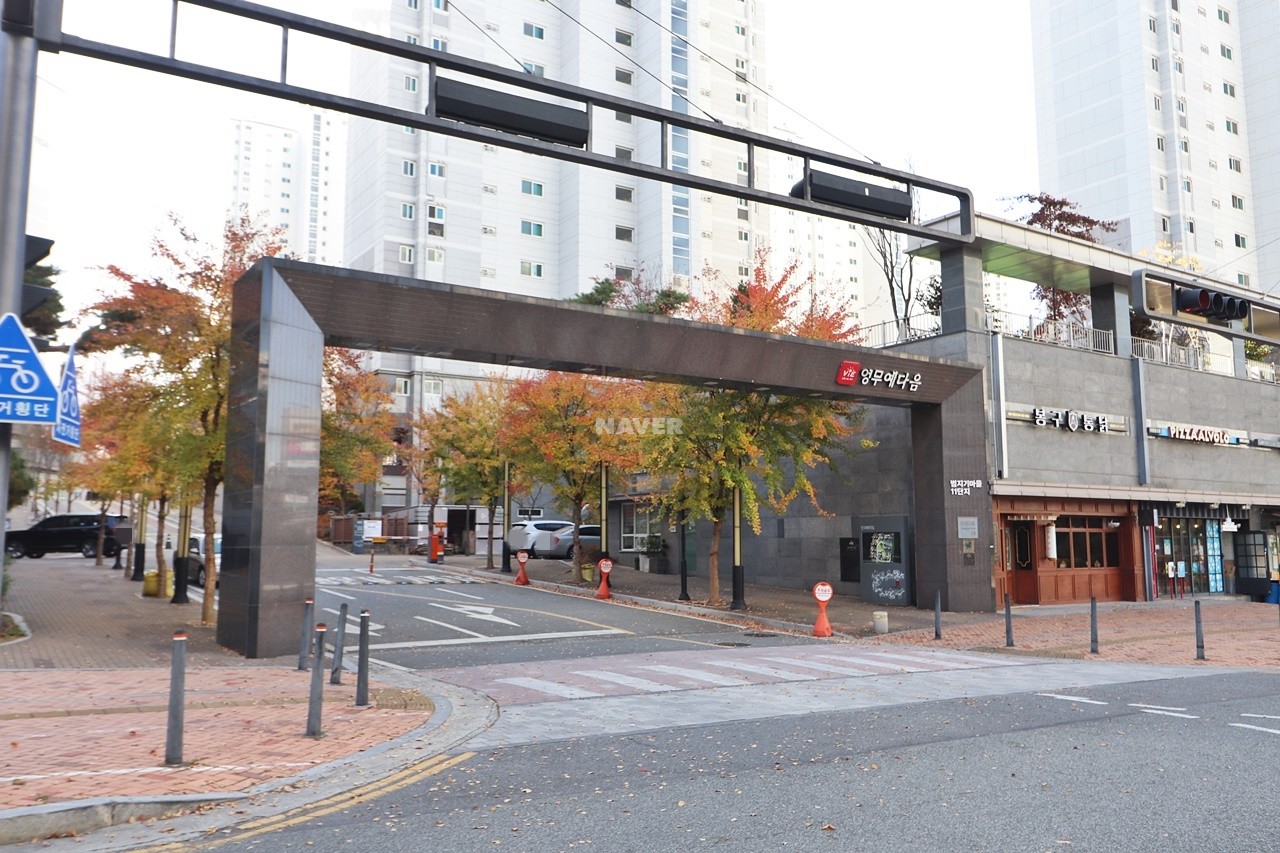 Building entrance with signage