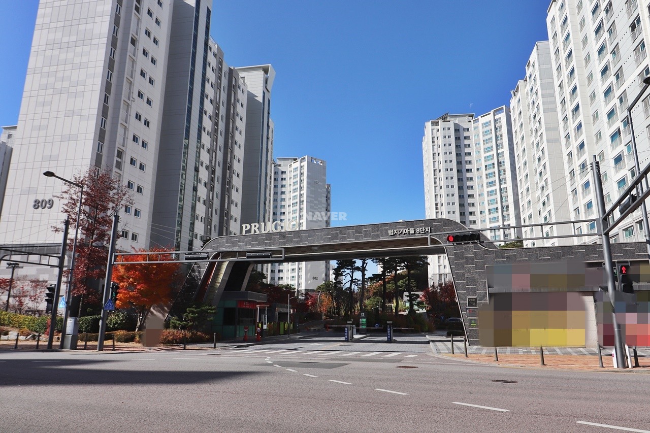 Building entrance with signage