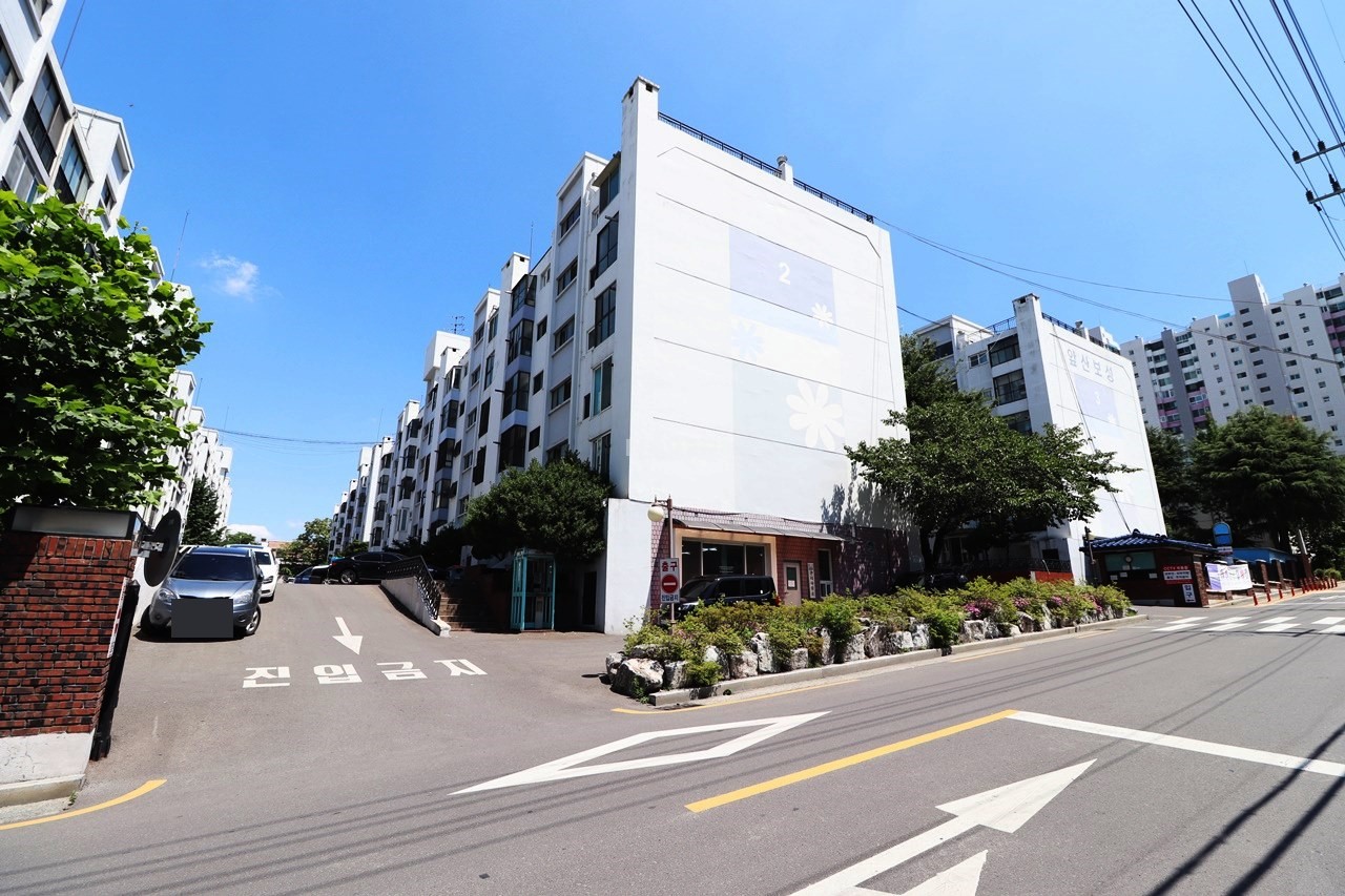 Building entrance with signage
