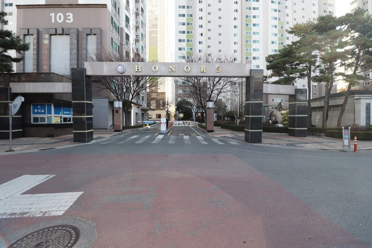 Building entrance with signage
