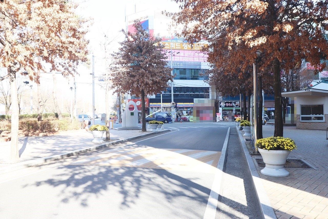 Building entrance with signage