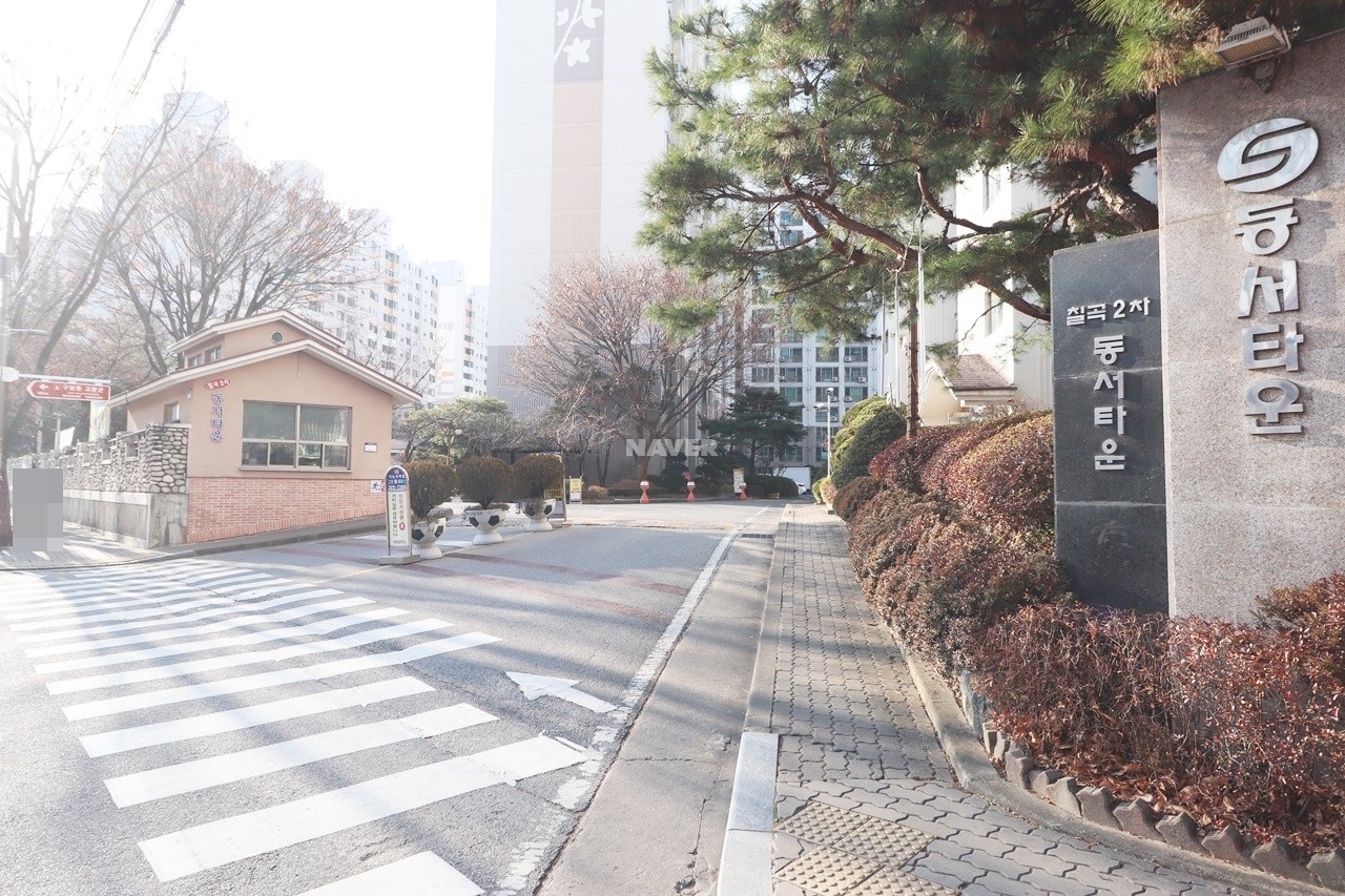 Building entrance with signage