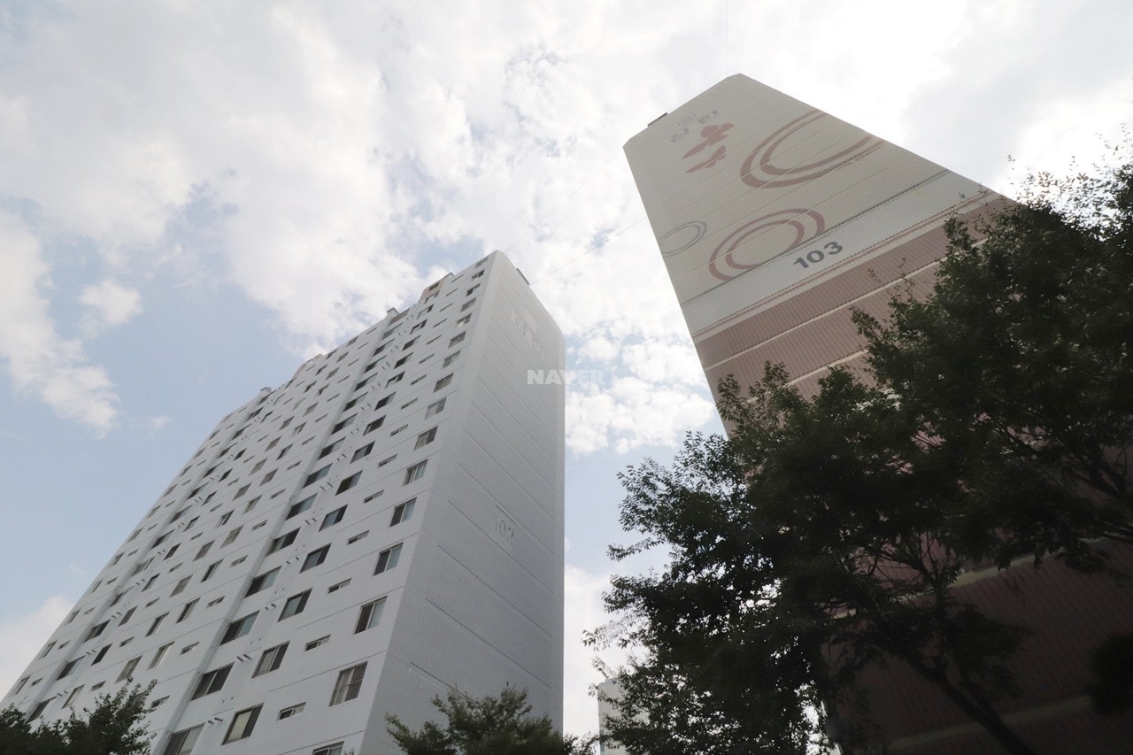 Building entrance with signage