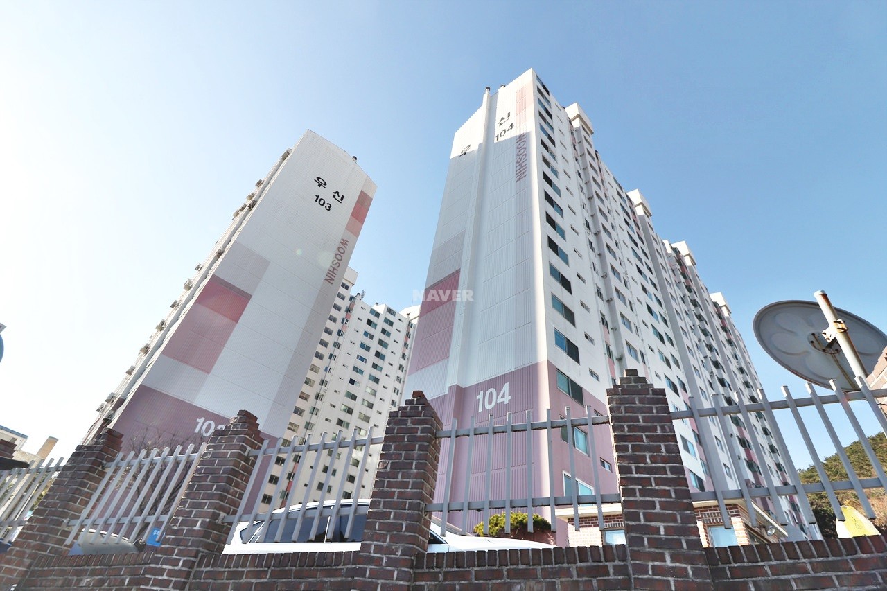 Building entrance with signage