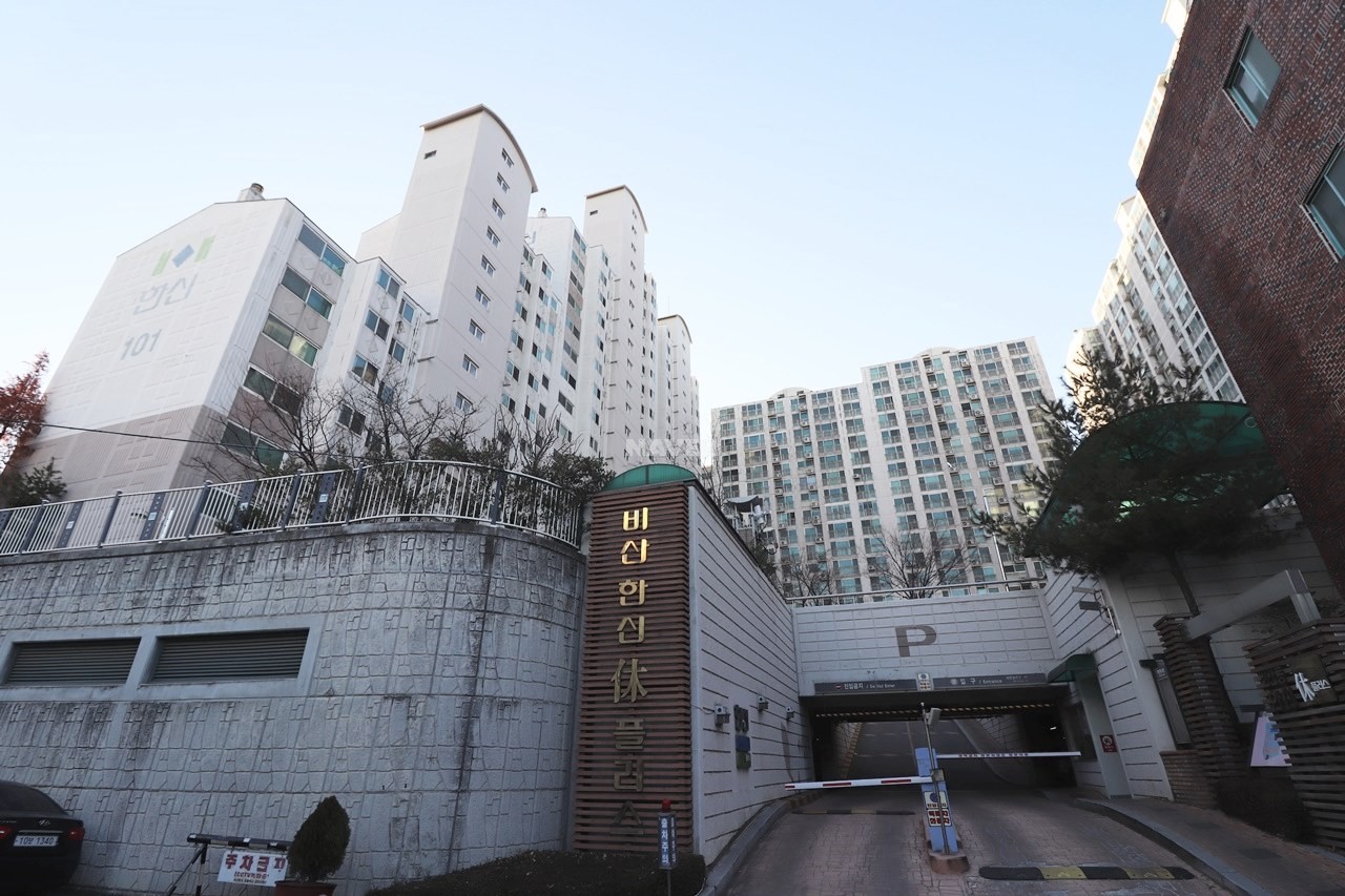 Building entrance with signage