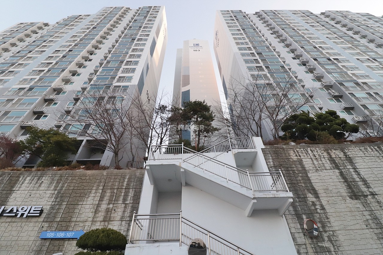 Building entrance with signage