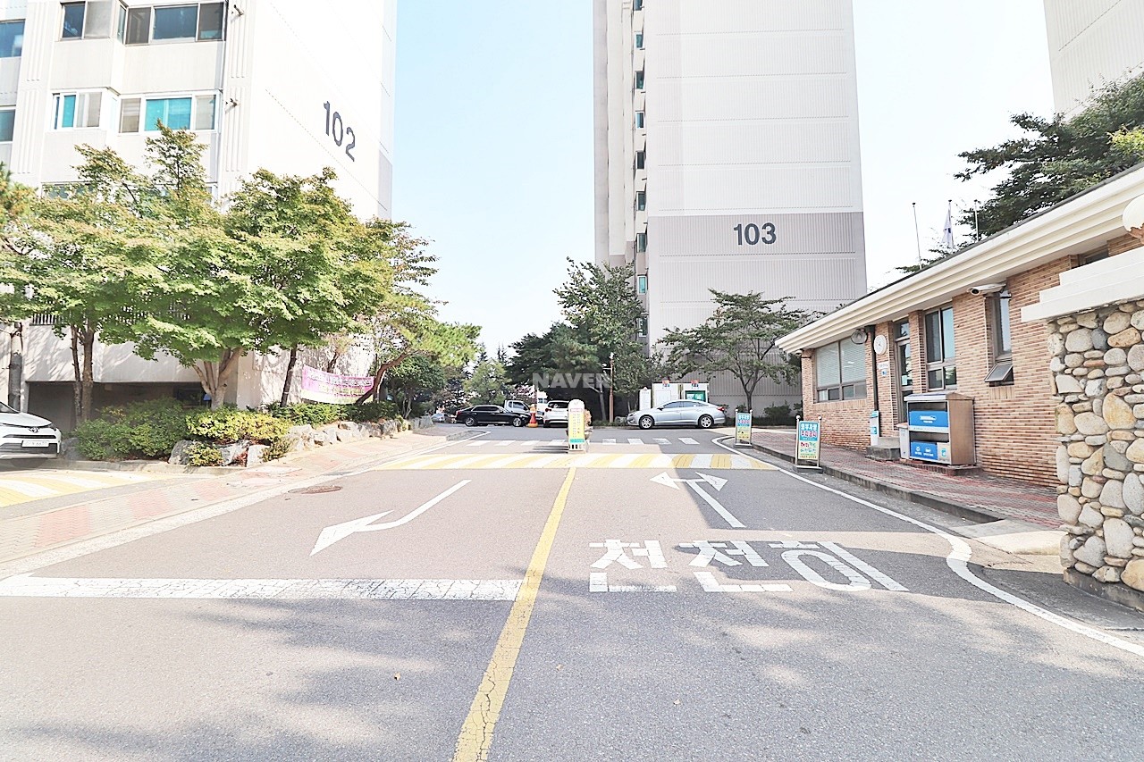 Building entrance with signage