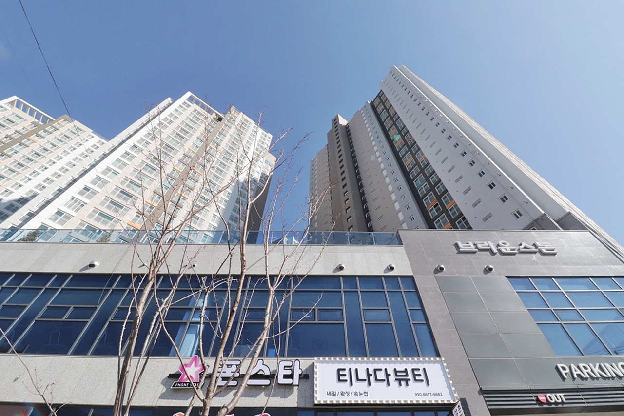 Building entrance with signage