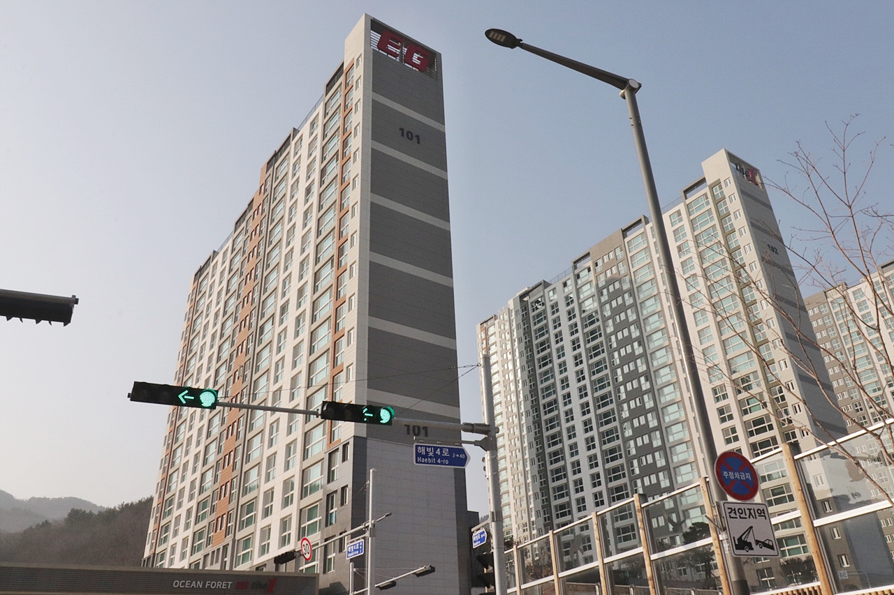 Building entrance with signage