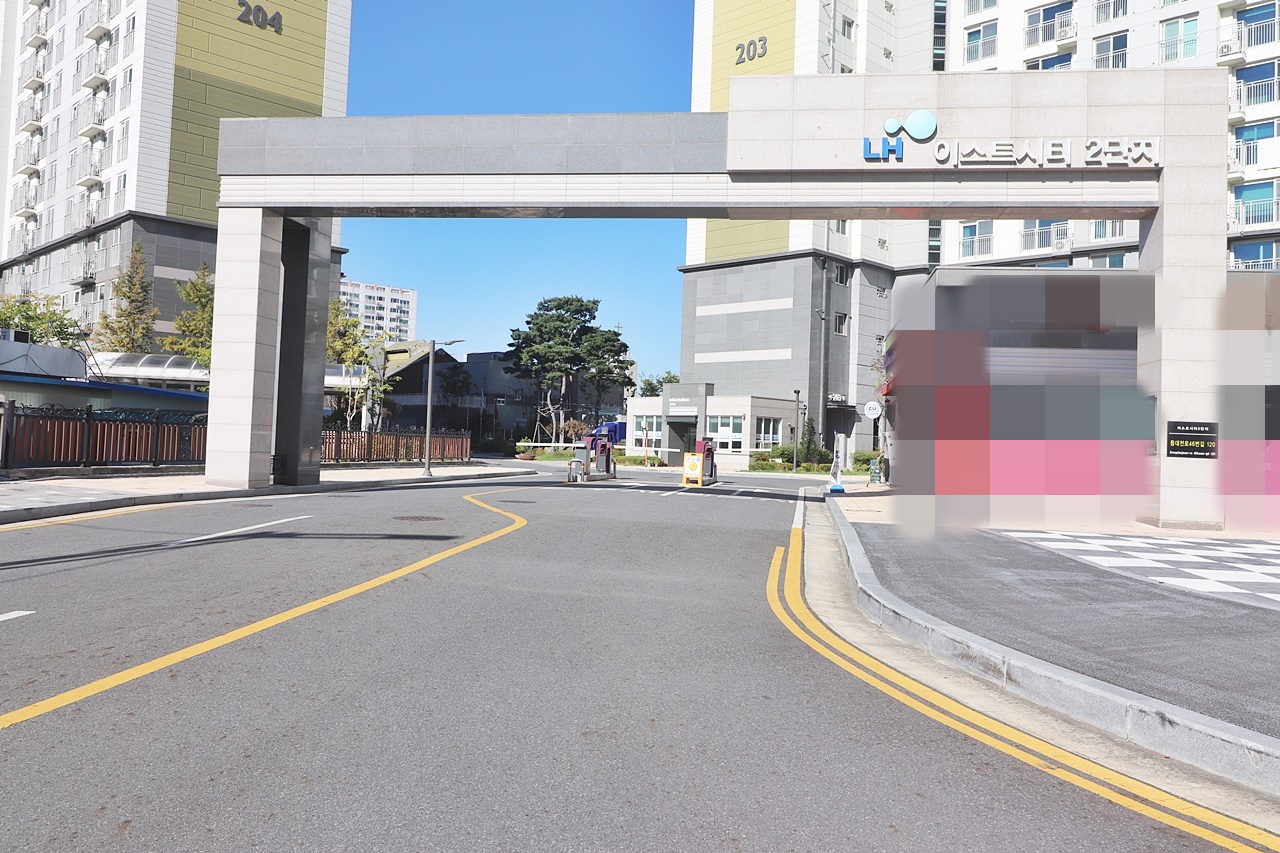 Building entrance with signage