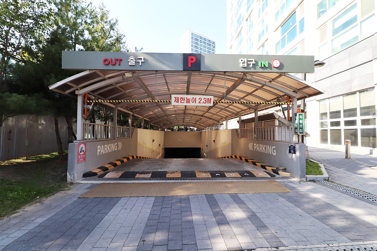 Building entrance with signage