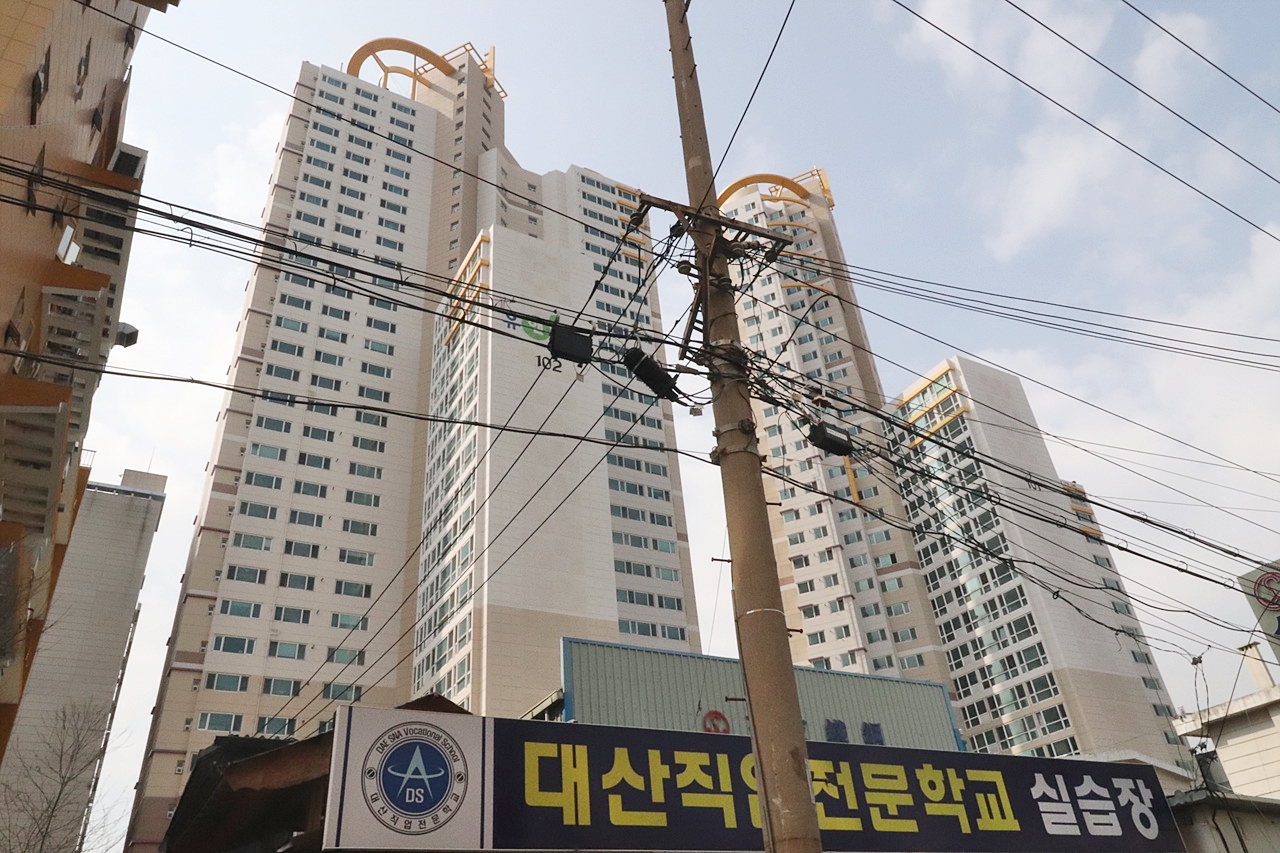Building entrance with signage