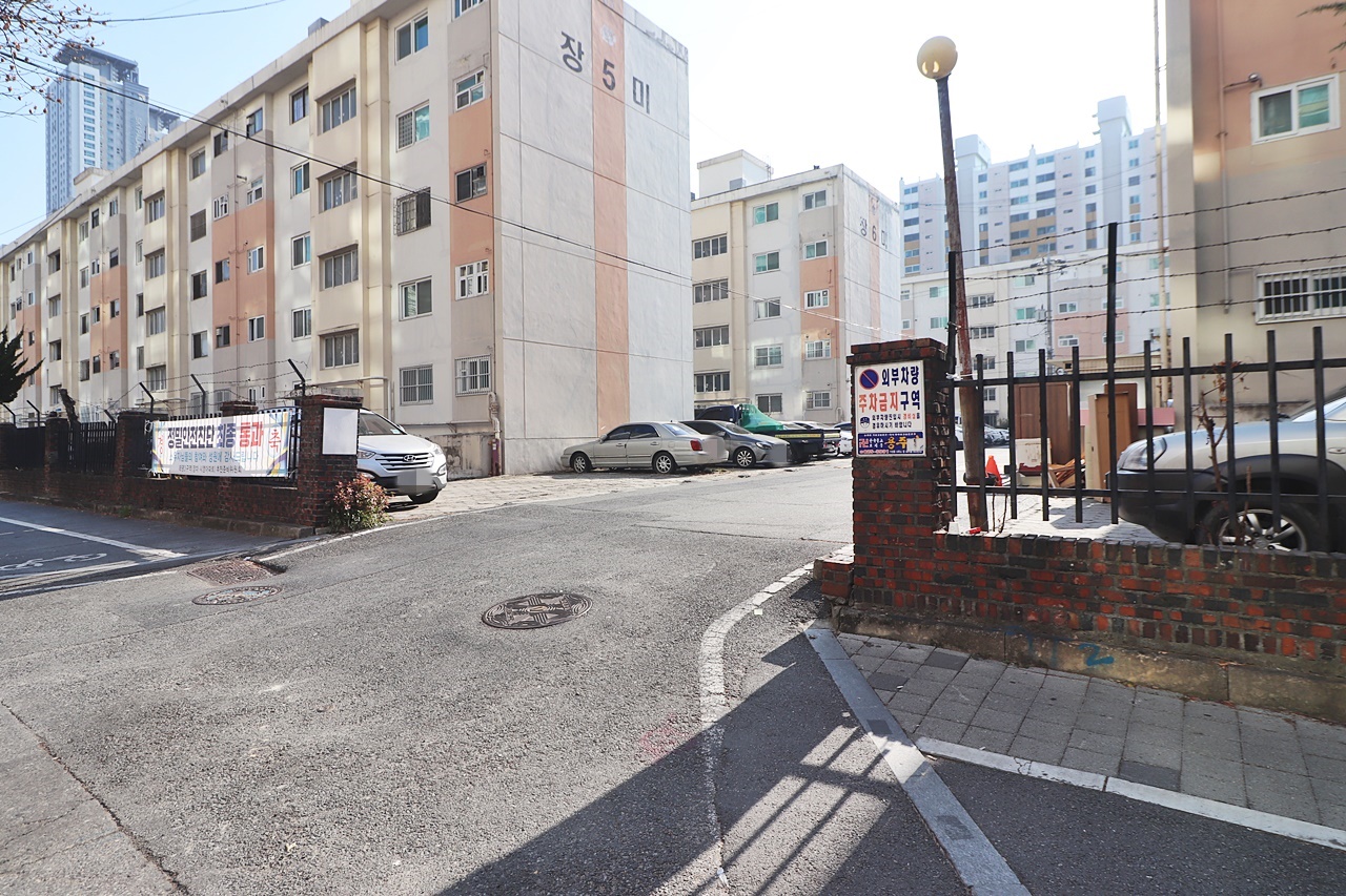 Building entrance with signage