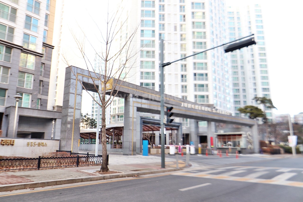 Building entrance with signage