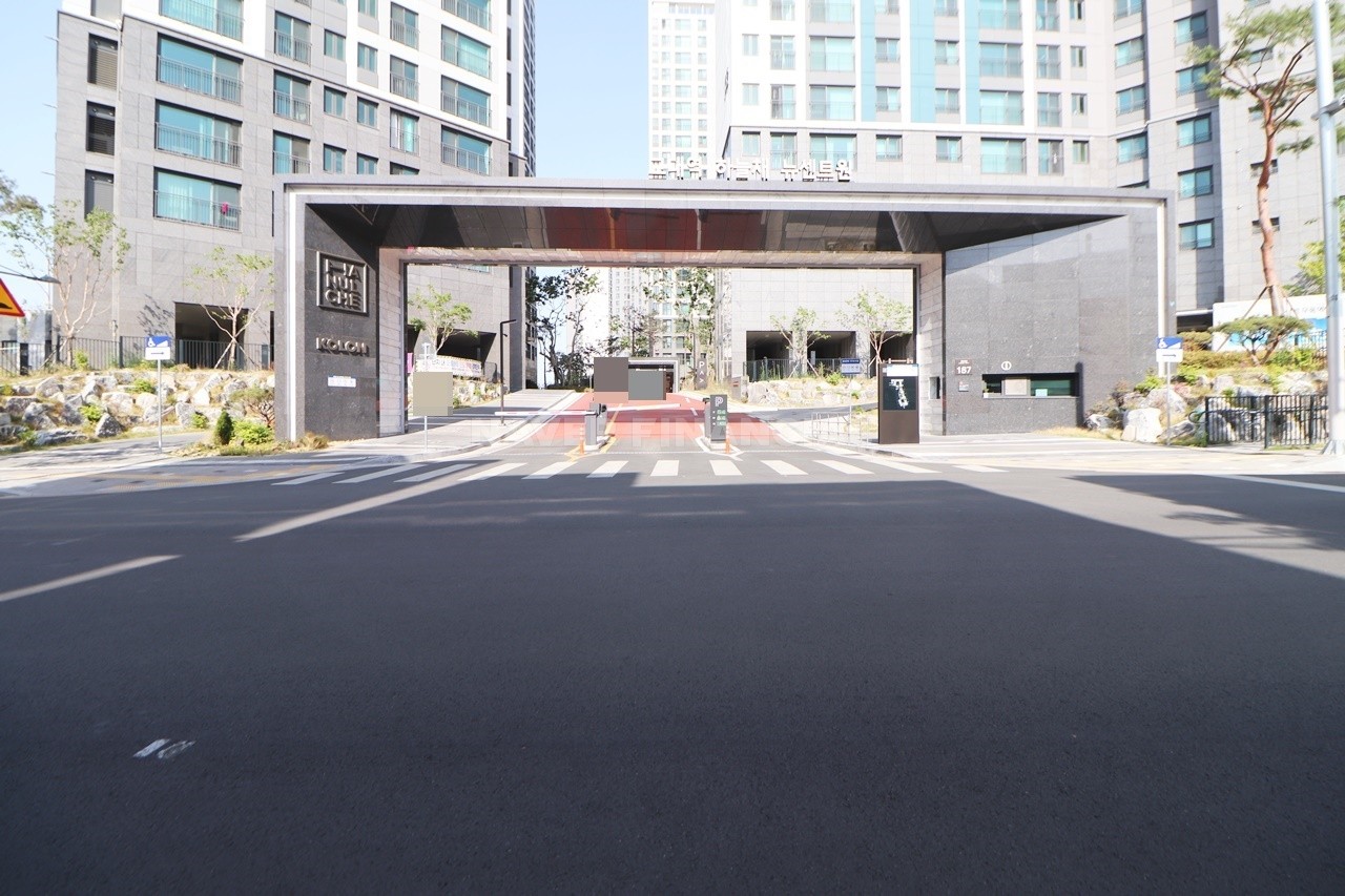 Building entrance with signage