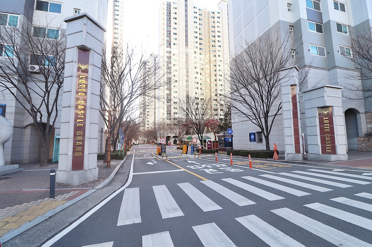 Building entrance with signage
