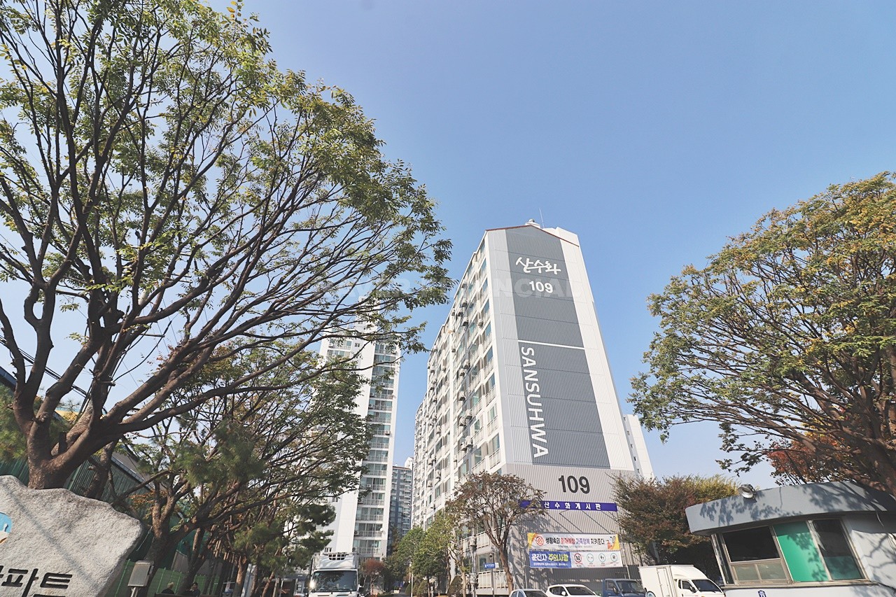 Building entrance with signage