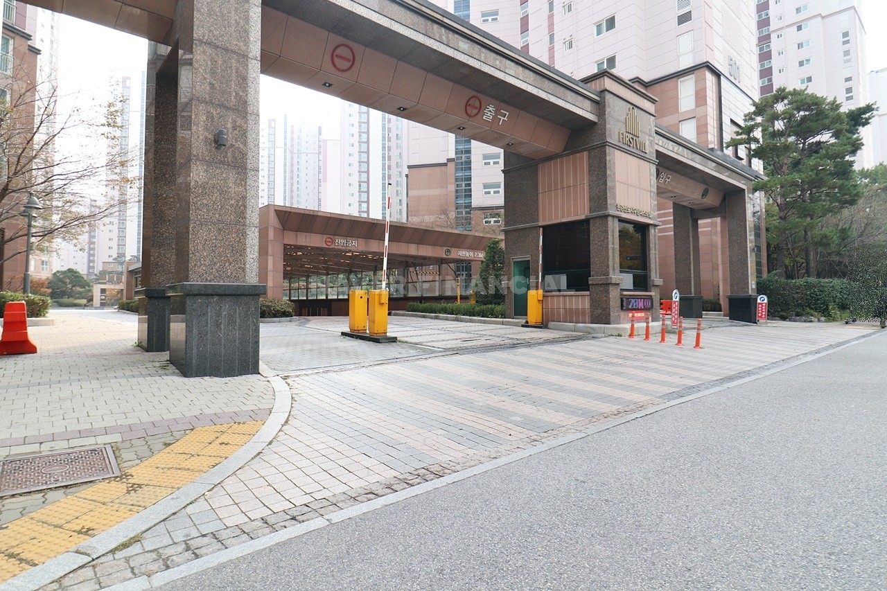 Building entrance with signage