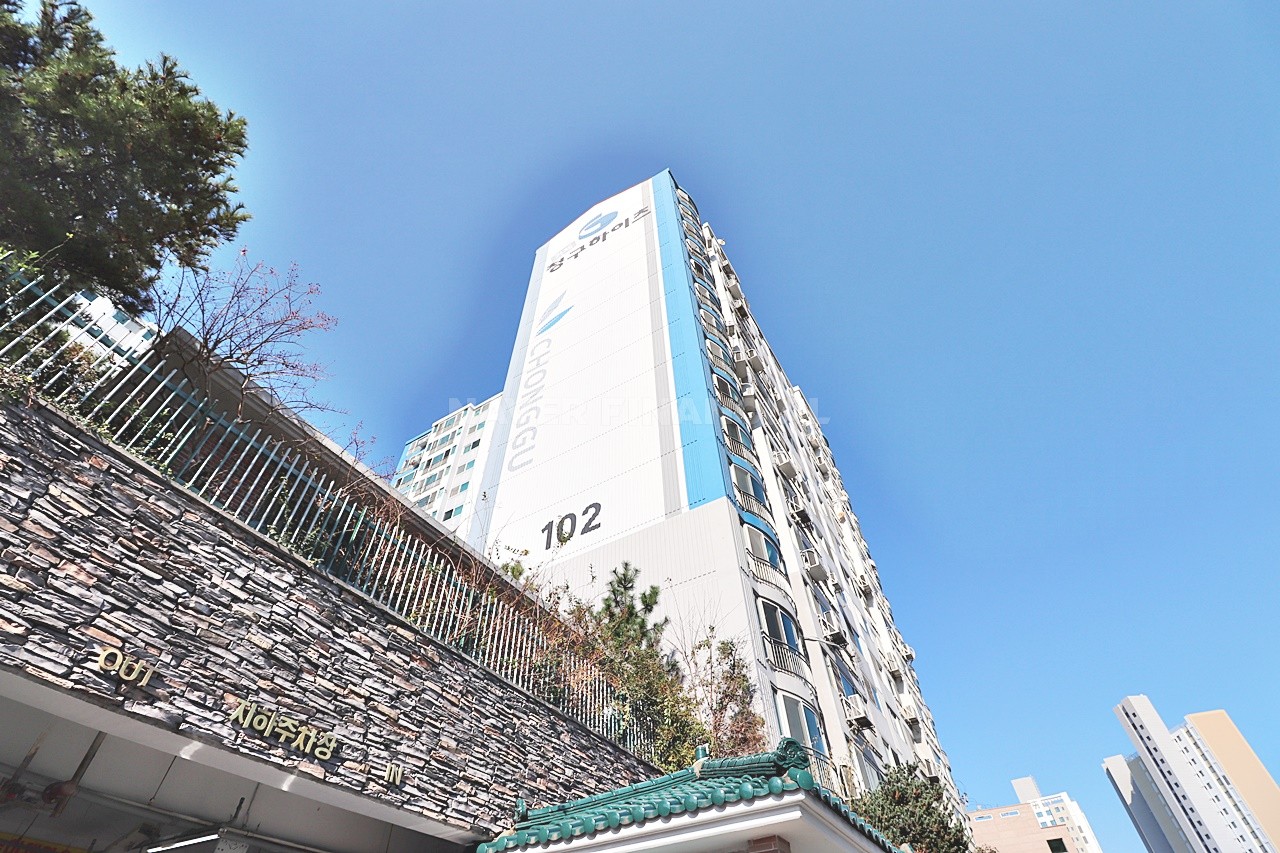 Building entrance with signage