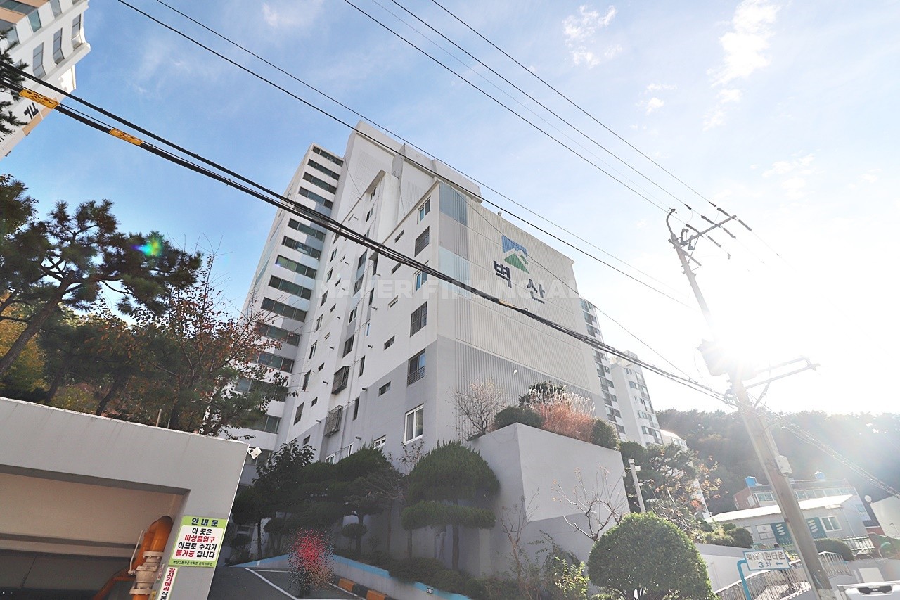 Building entrance with signage