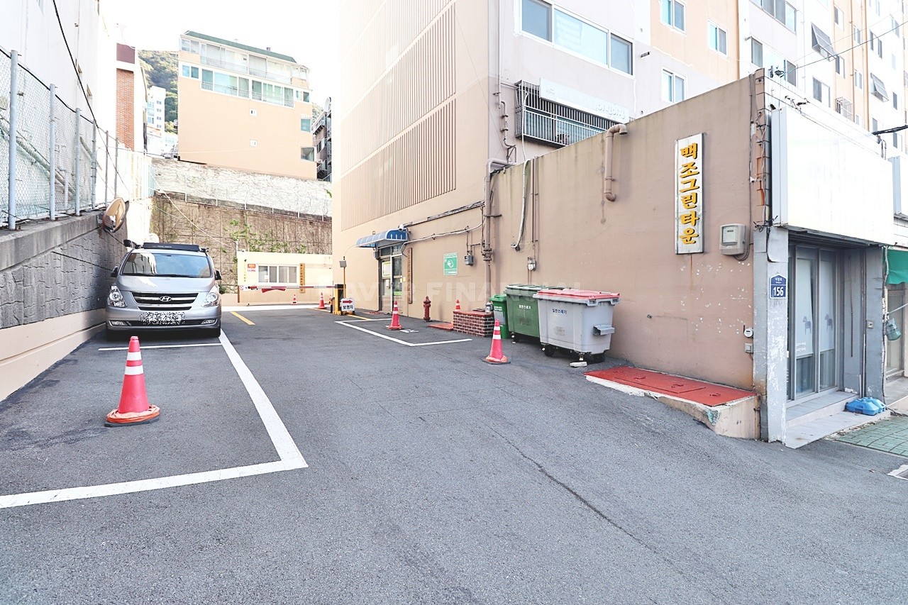 Building entrance with signage