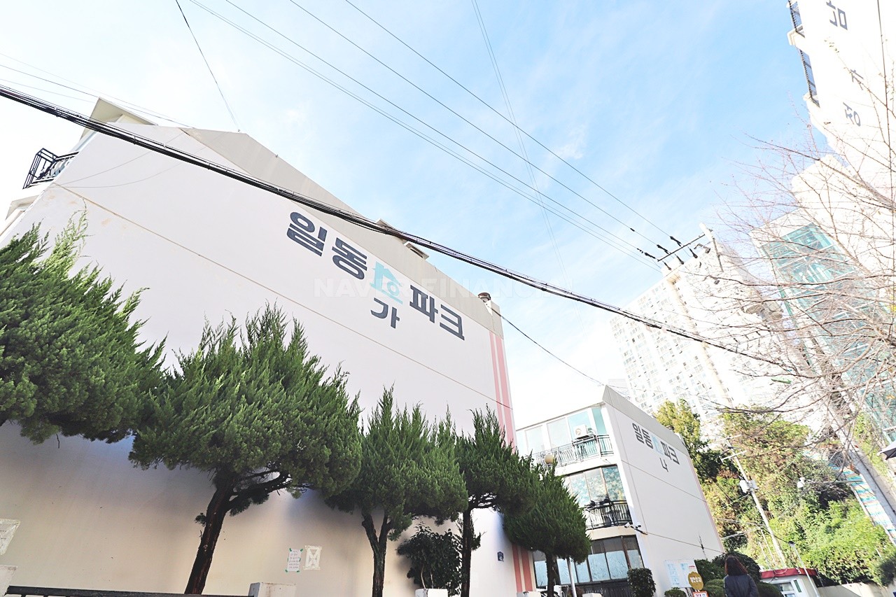 Building entrance with signage