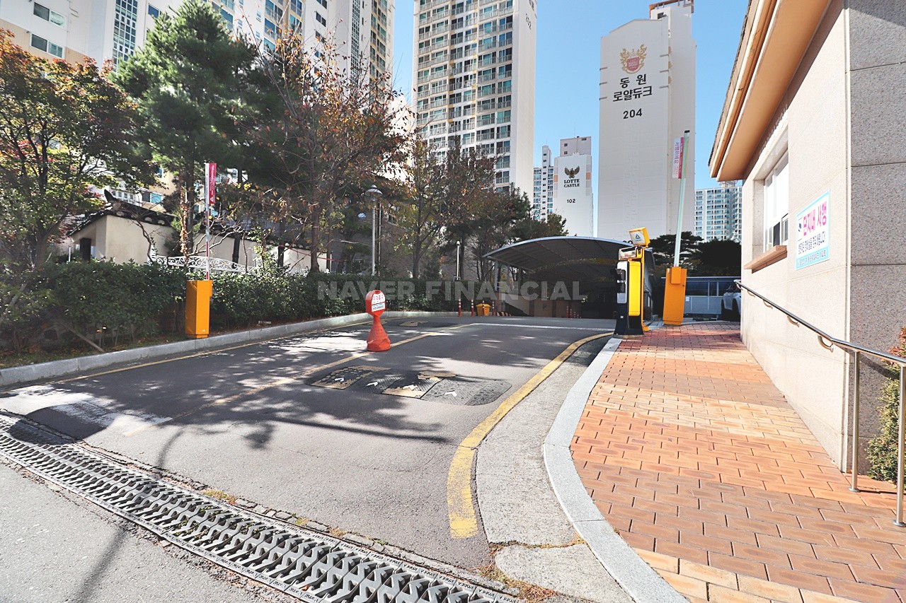 Building entrance with signage