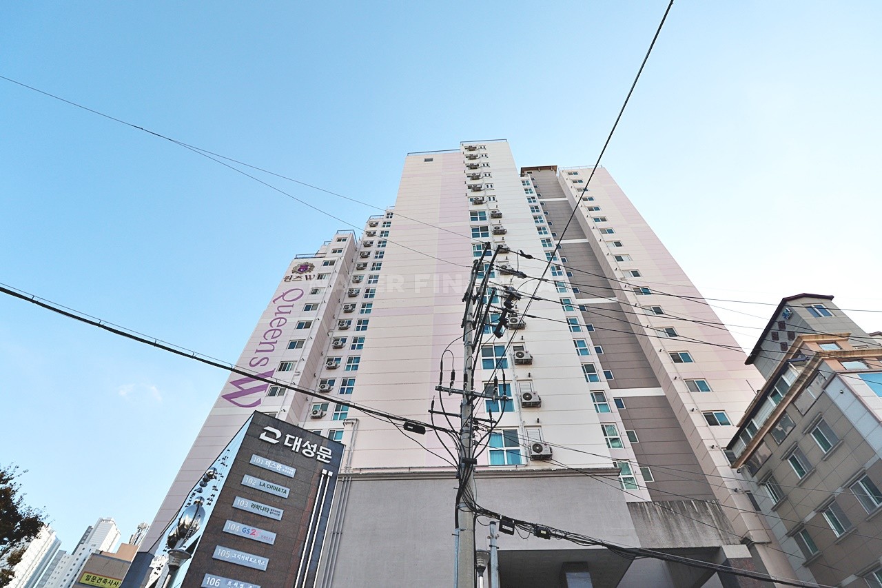 Building entrance with signage