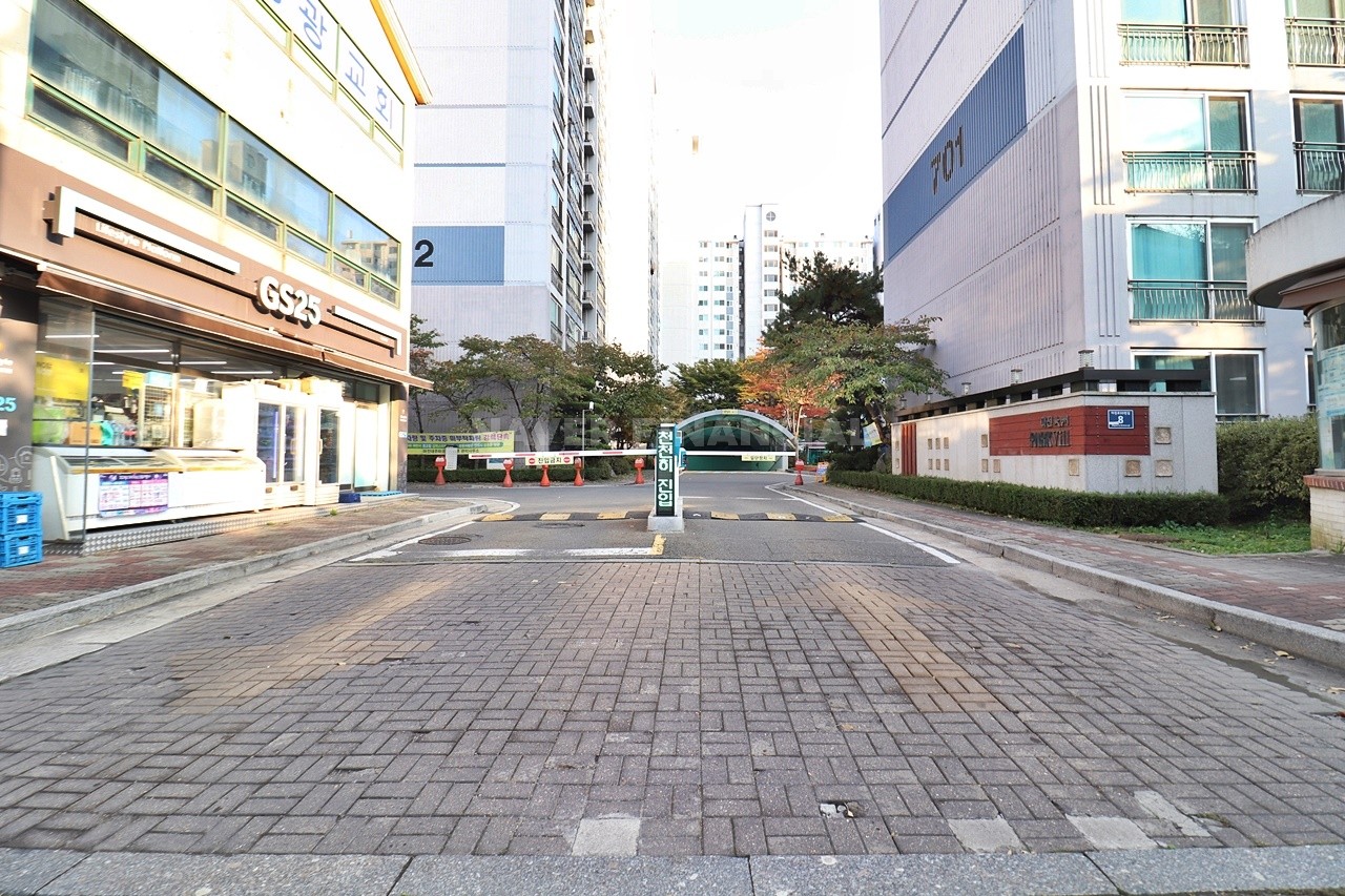 Building entrance with signage
