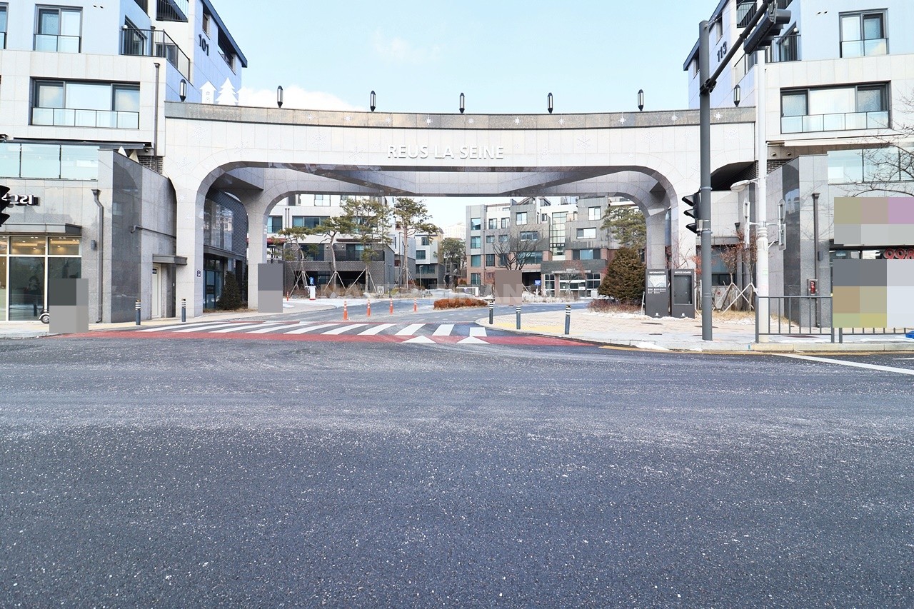 Building entrance with signage